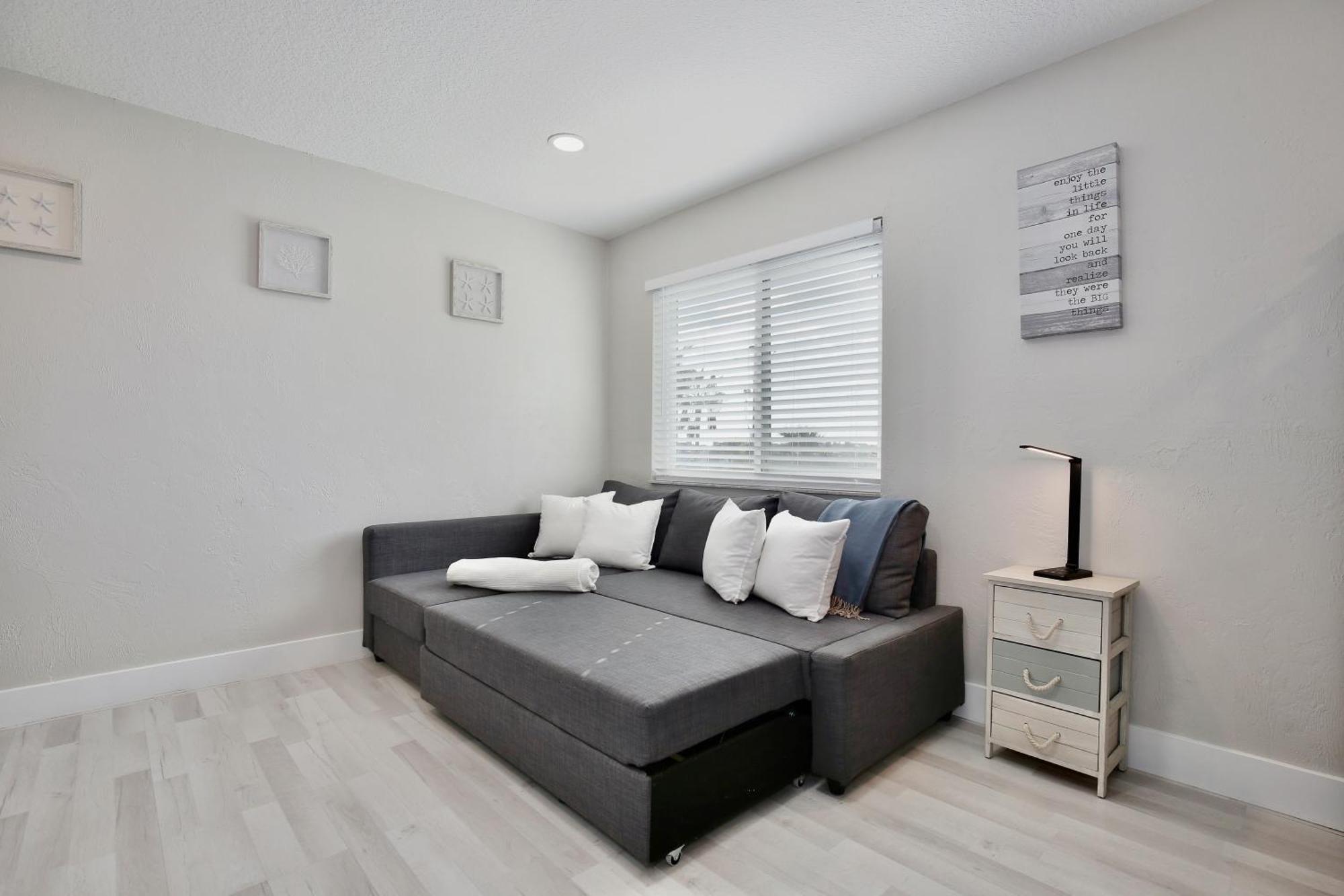 Zen Beach Retreat - Ocean View Townhouse -No Drive Beach 新士麦那海滩 外观 照片